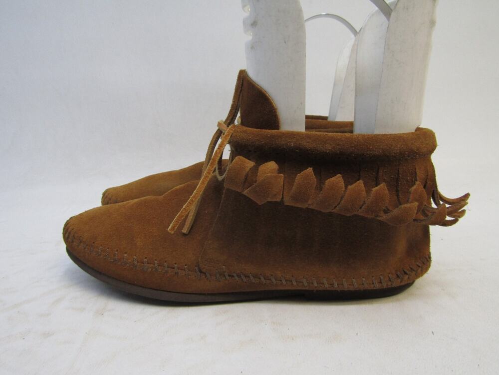 Minnetonka Womens Size 6 Brown Suede Laces Fringe Ankle Fashion Boots Bootie